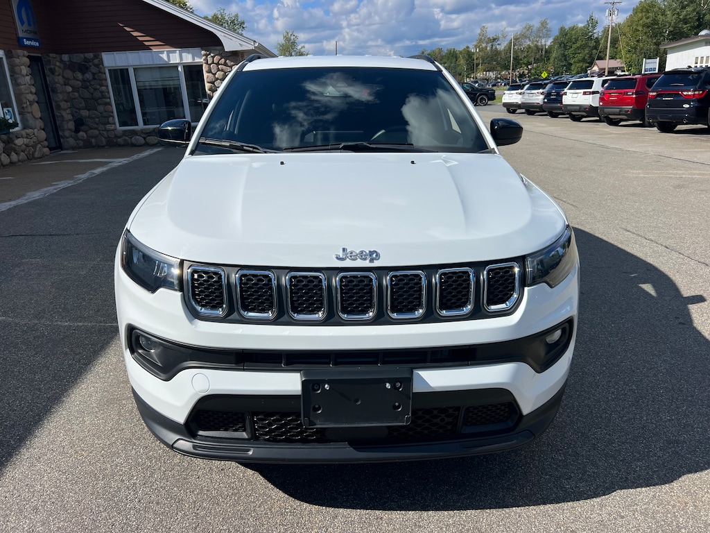 Used 2023 Jeep Compass Latitude SUV