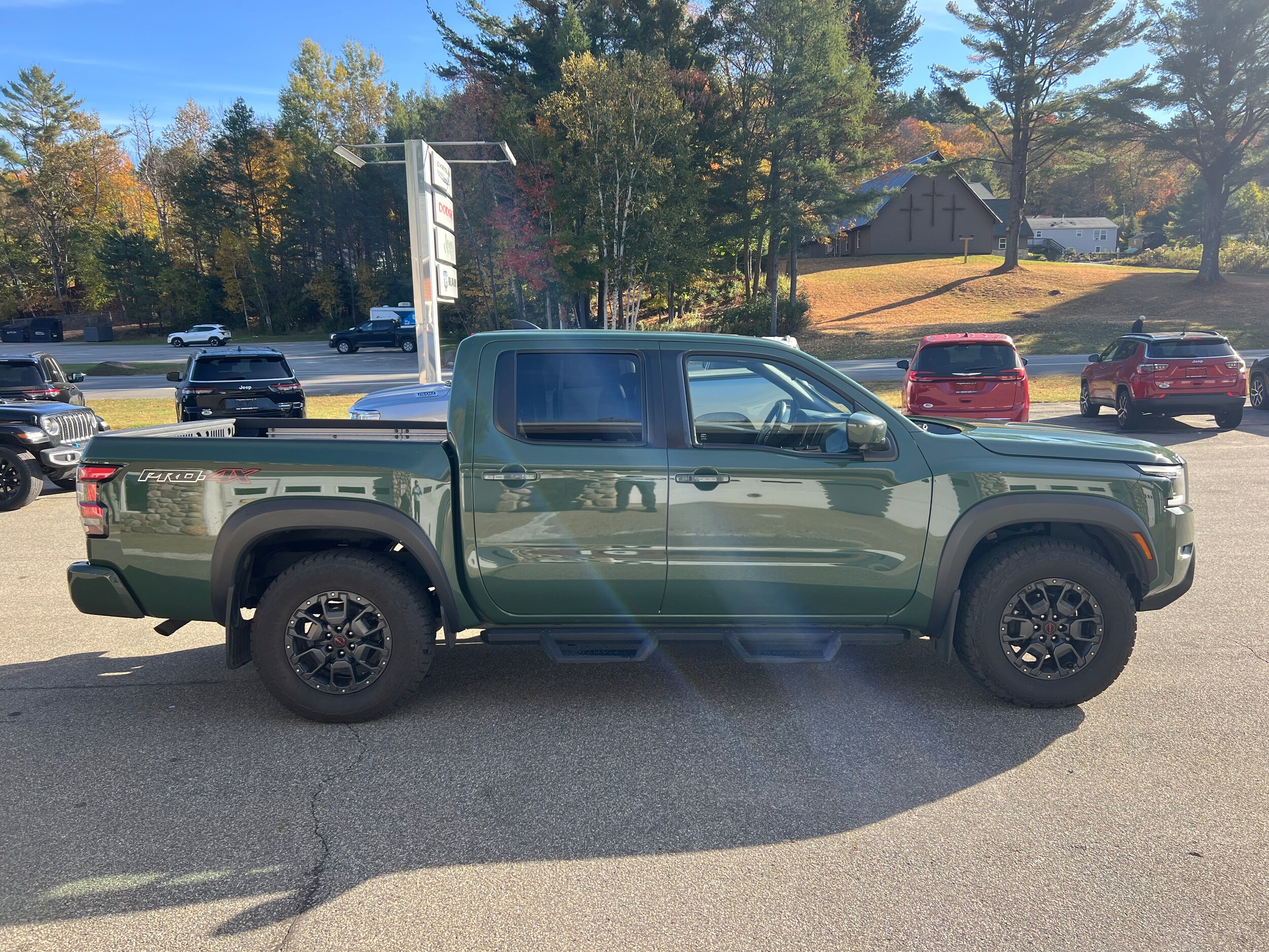 2022 Nissan Frontier PRO-4X photo 4