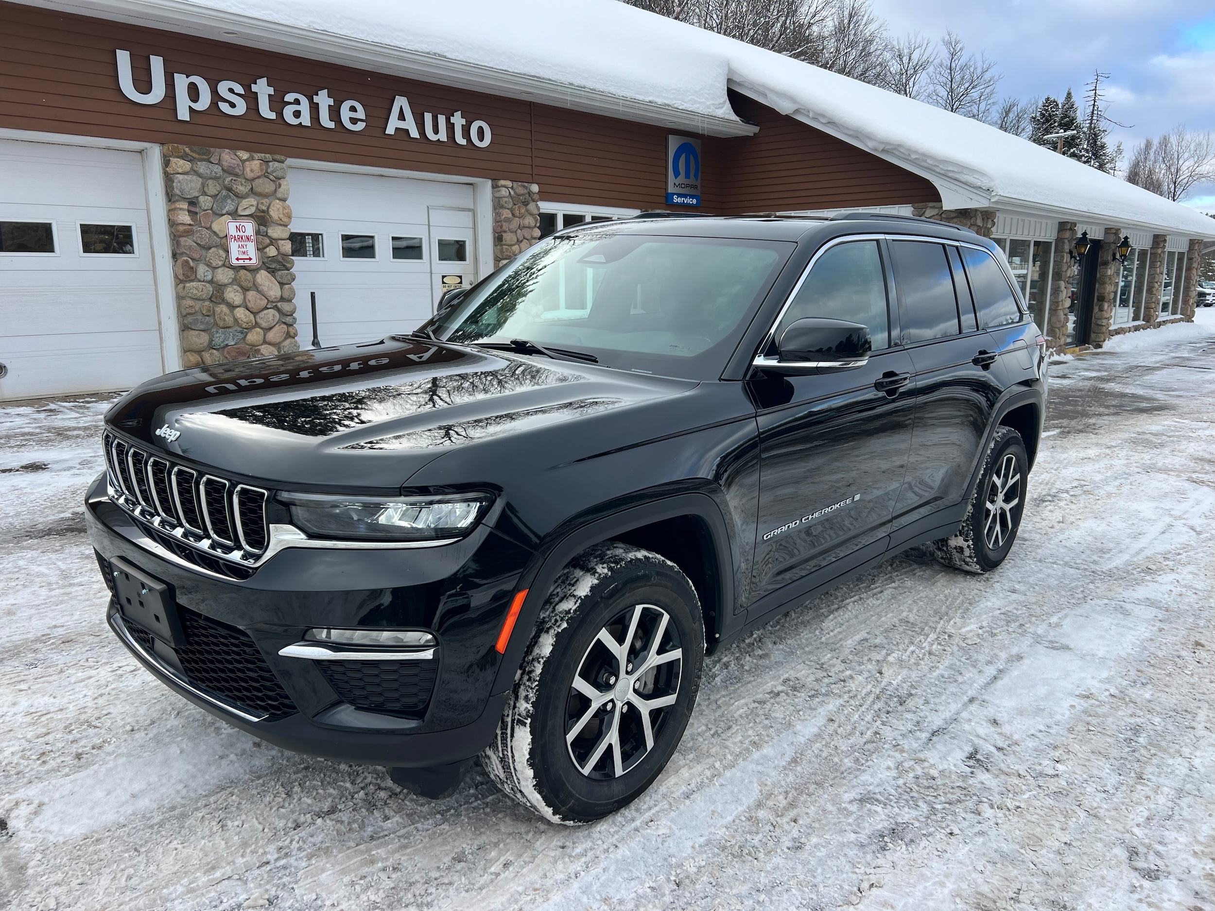 2024 Jeep Grand Cherokee SUV 