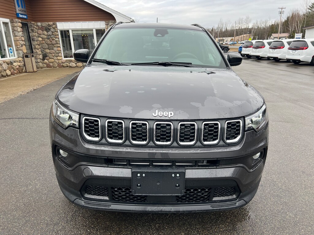 New 2024 Jeep Compass LATITUDE 4X4 For Sale in Saranac Lake NY Near