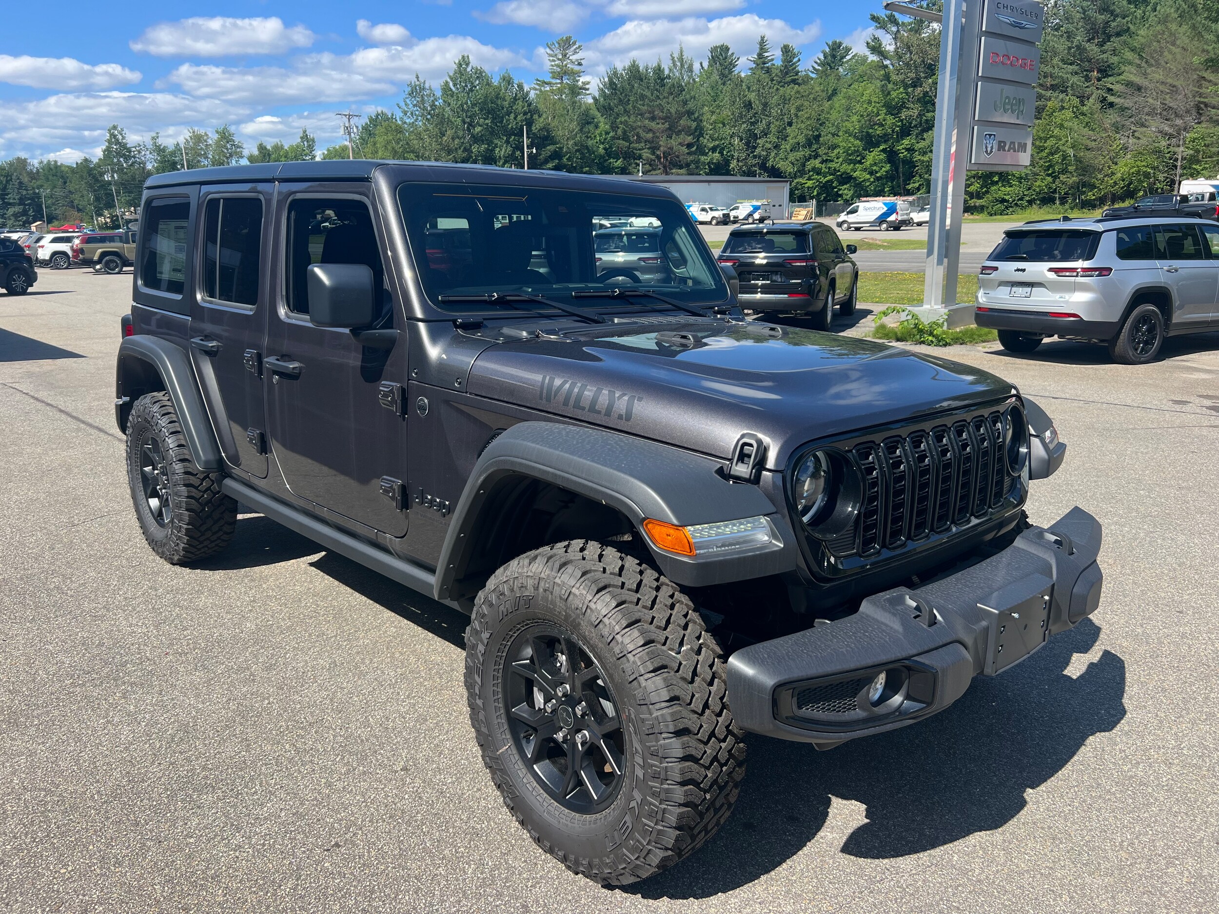 2025 Jeep Wrangler Willys photo 3