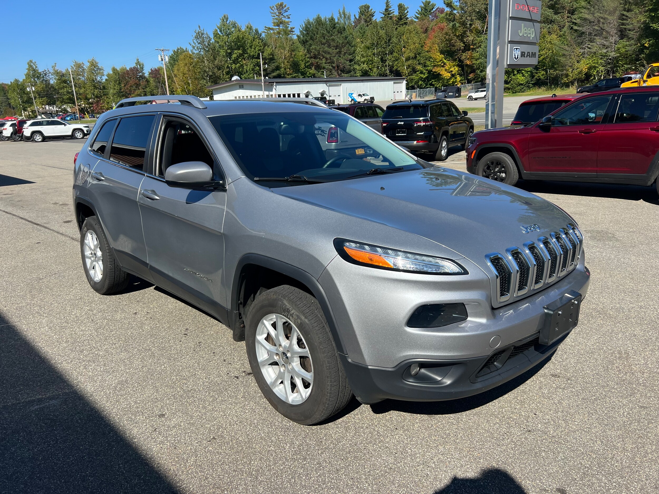 2014 Jeep Cherokee Latitude photo 3
