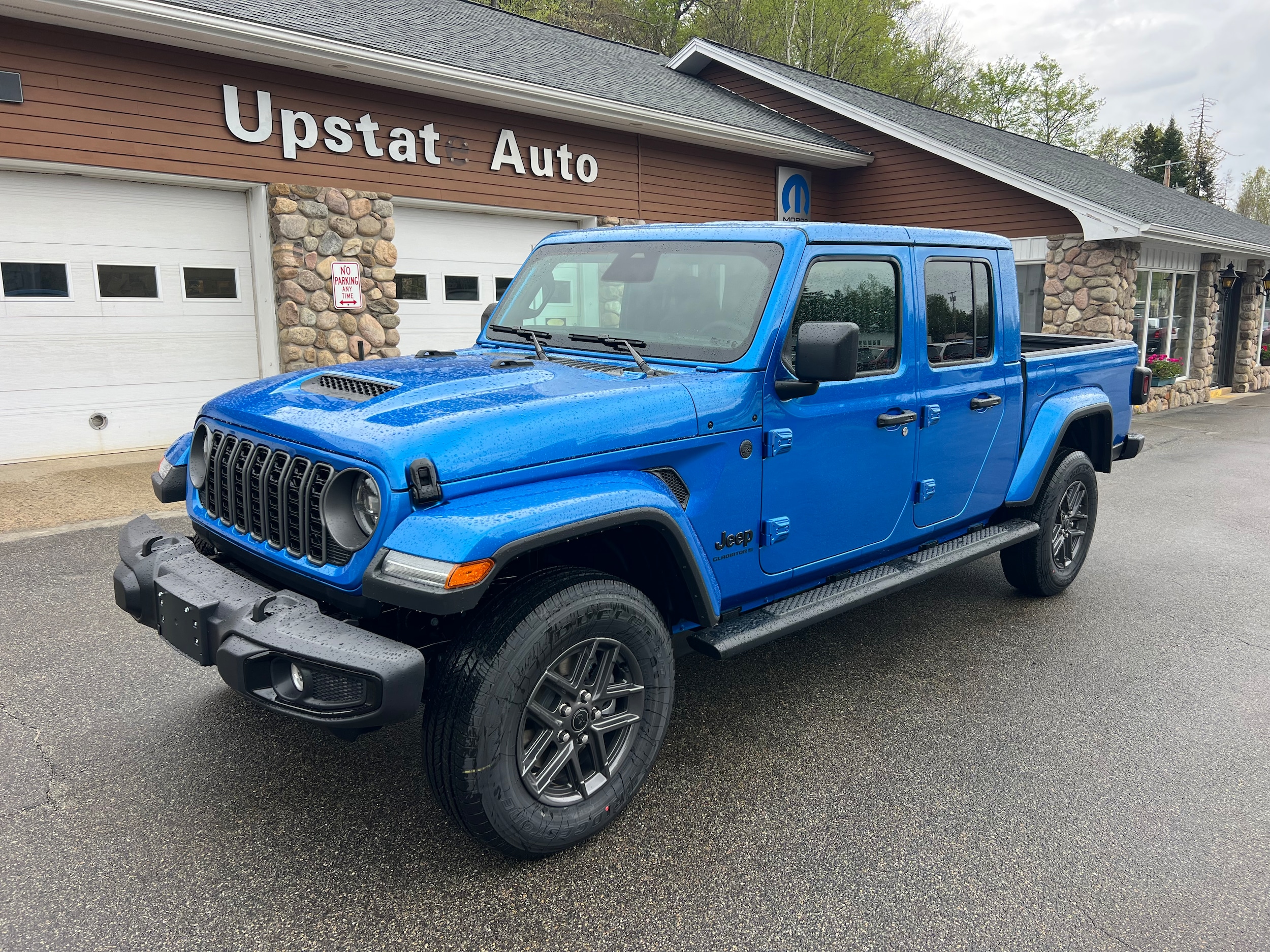 2026 Jeep Gladiator Sport S Auto's photo