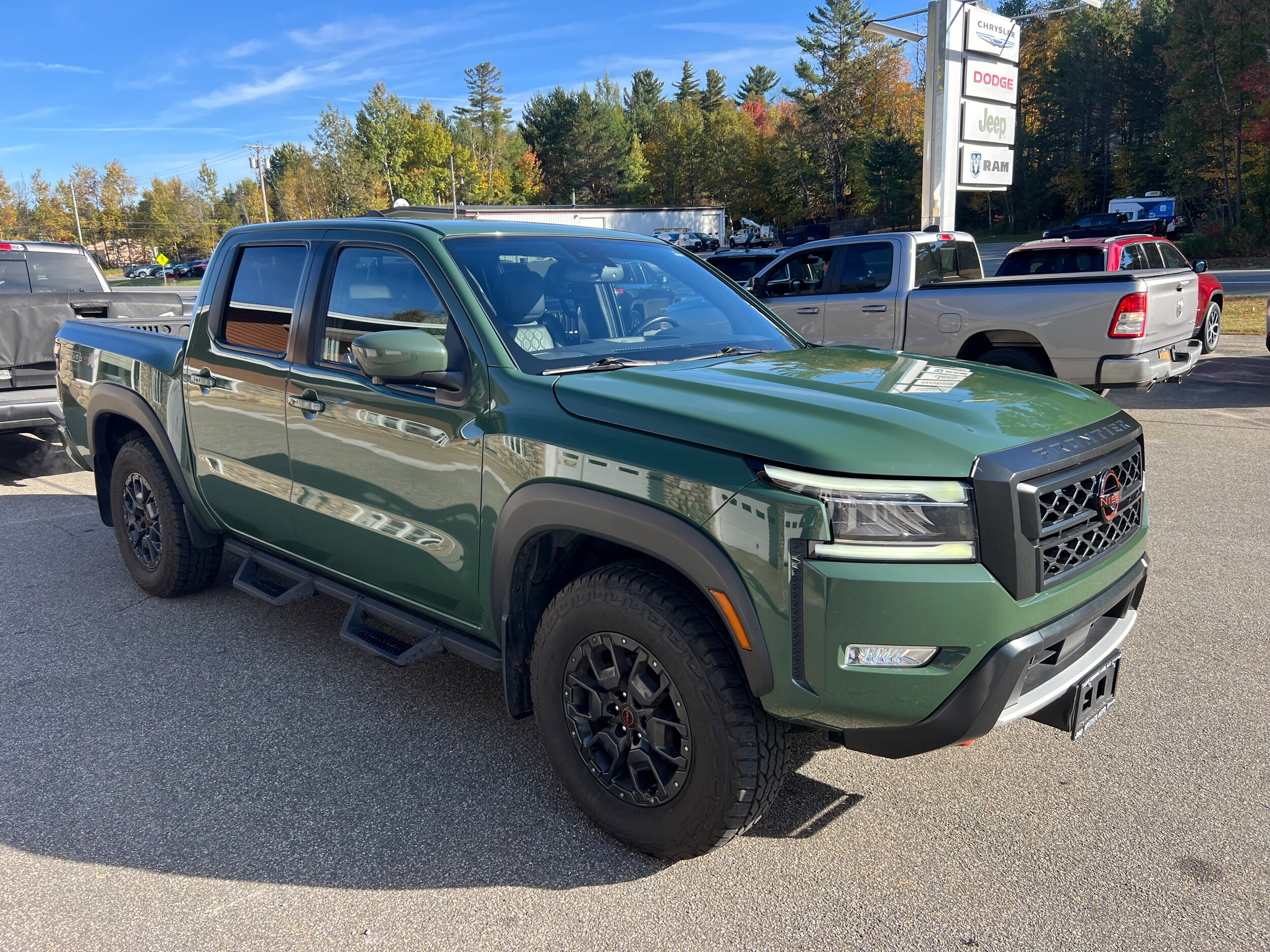 2022 Nissan Frontier PRO-4X photo 3