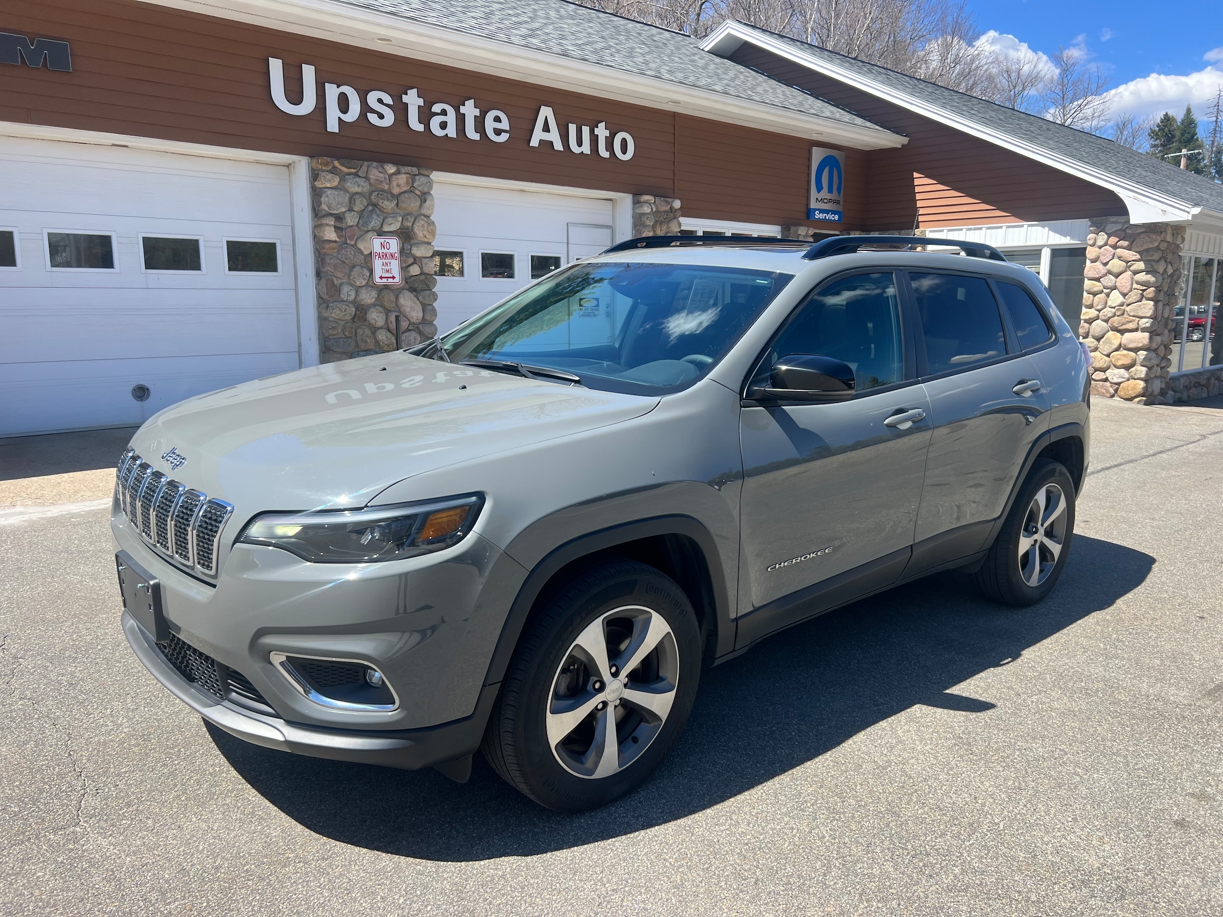 2022 Jeep Cherokee Limited 4X4's photo