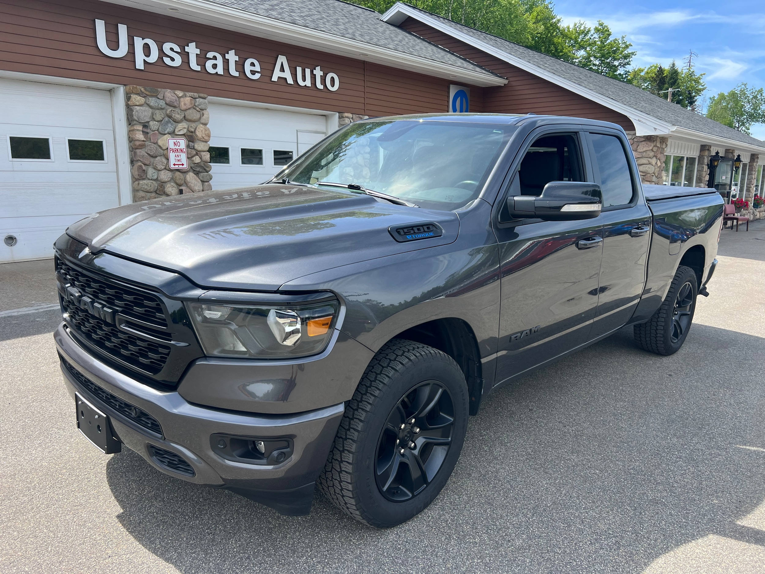 2022 RAM 1500 Big Horn/Lone Star 4x4 Quad Cab 6'4's photo