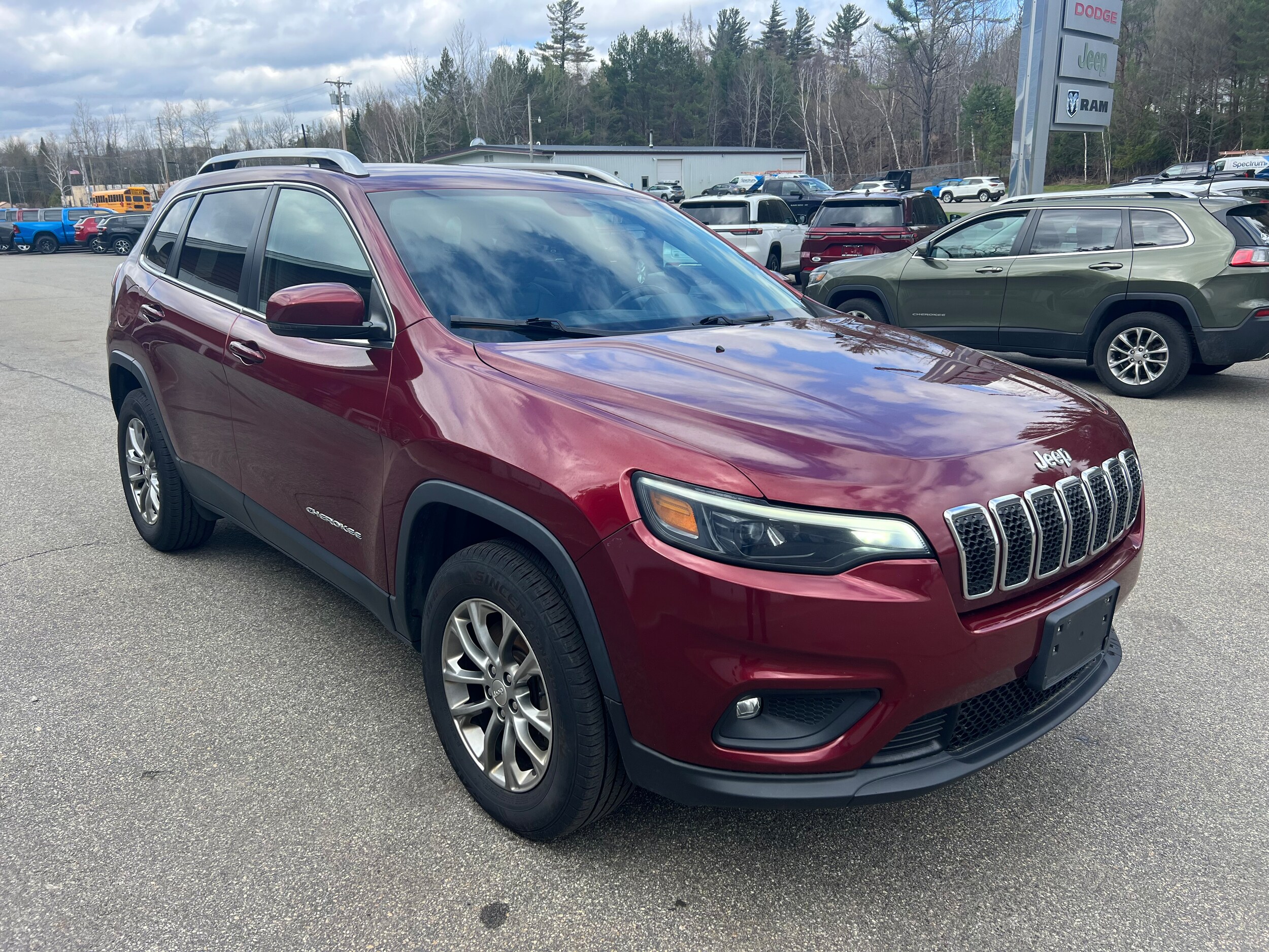 2020 Jeep Cherokee Latitude photo 3
