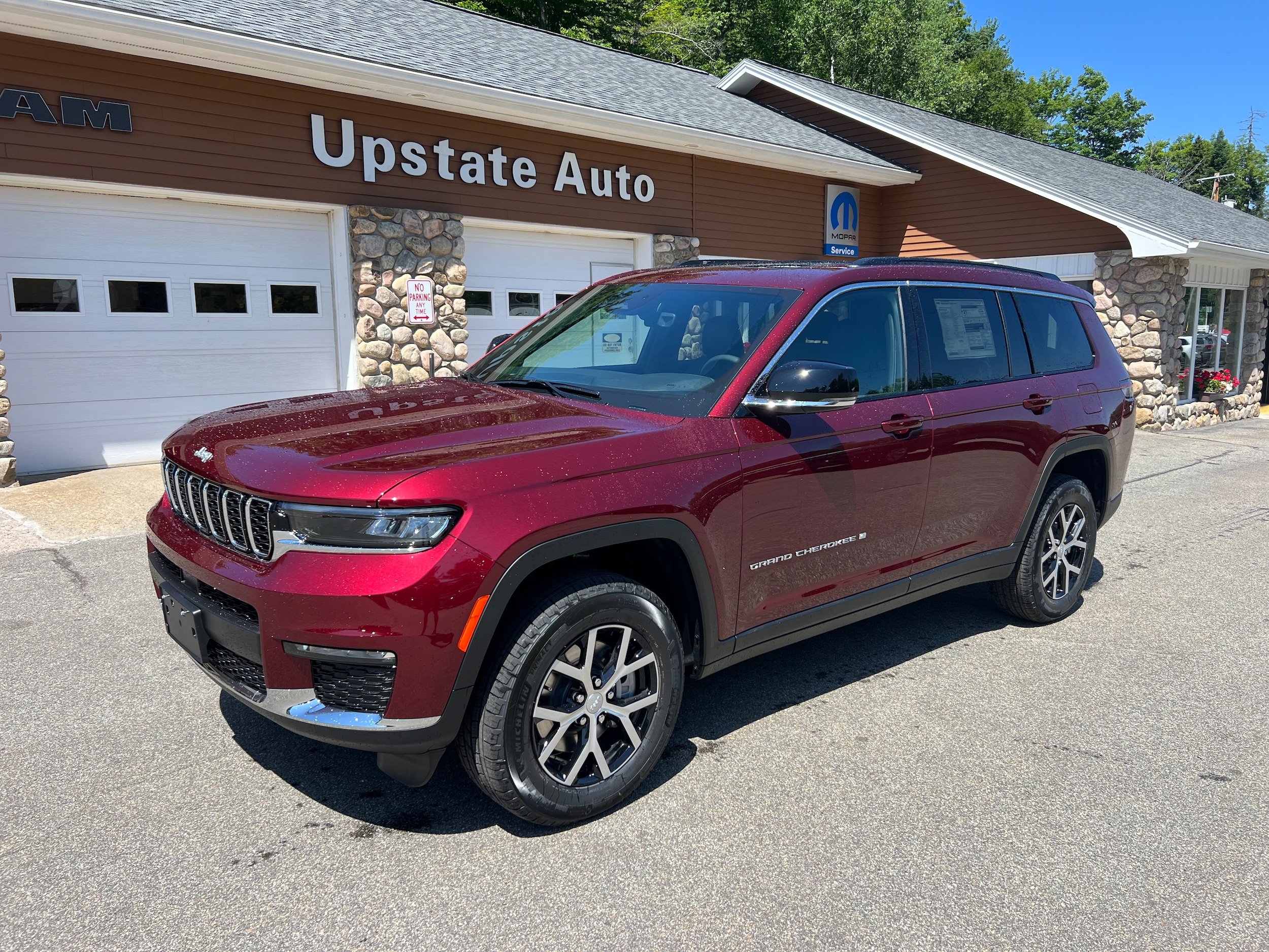 2025 Jeep Grand Cherokee Sport Utility 