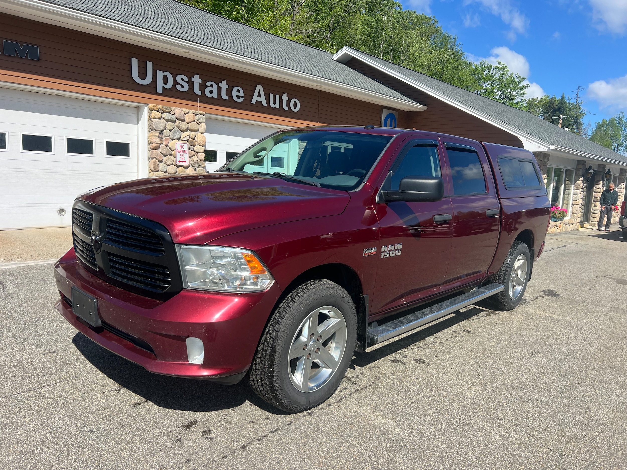 2016 RAM 1500 Express 4x4 Crew Cab 5'7's photo