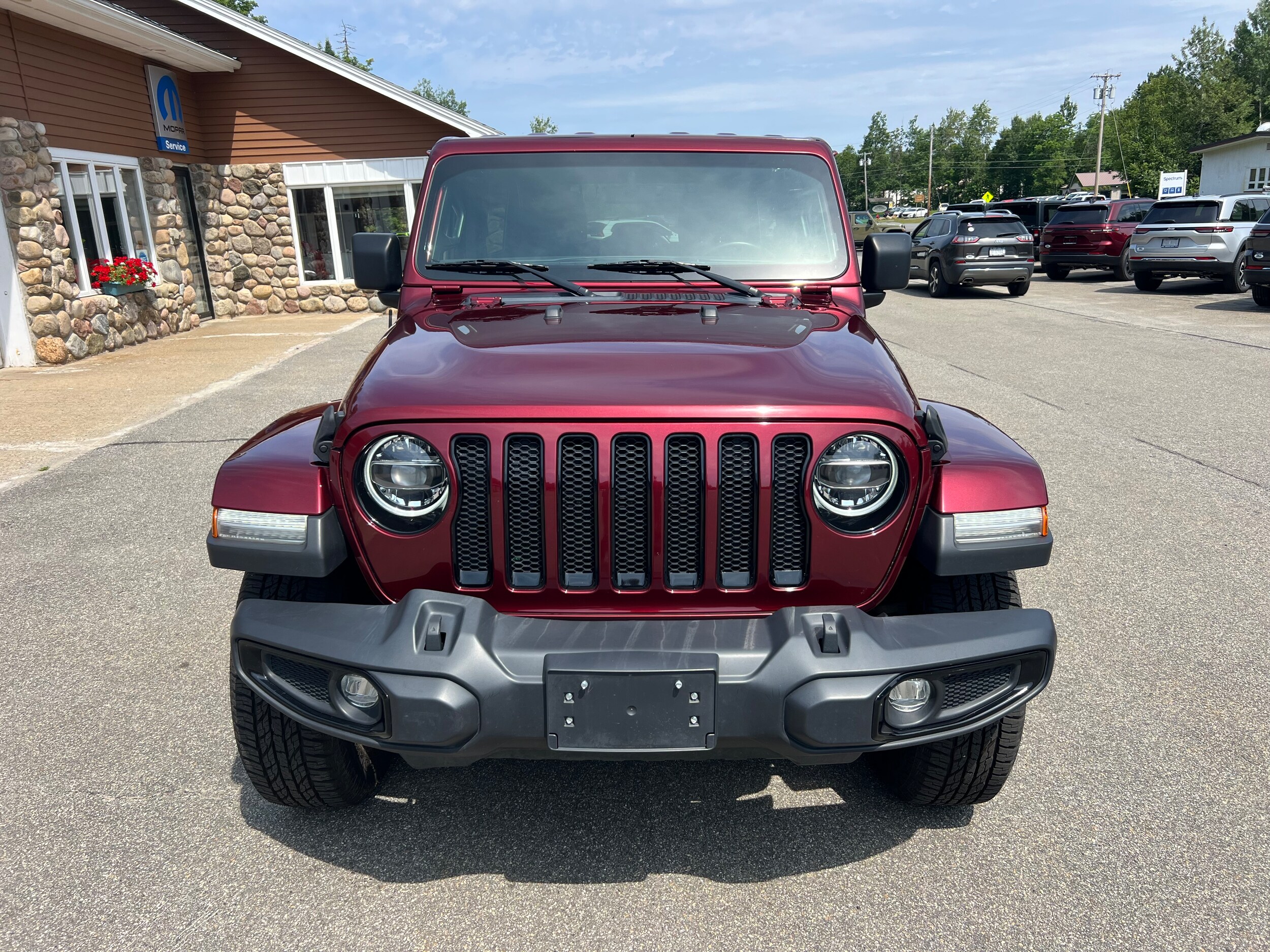 2022 Jeep Wrangler Unlimited Sahara Altitude photo 2