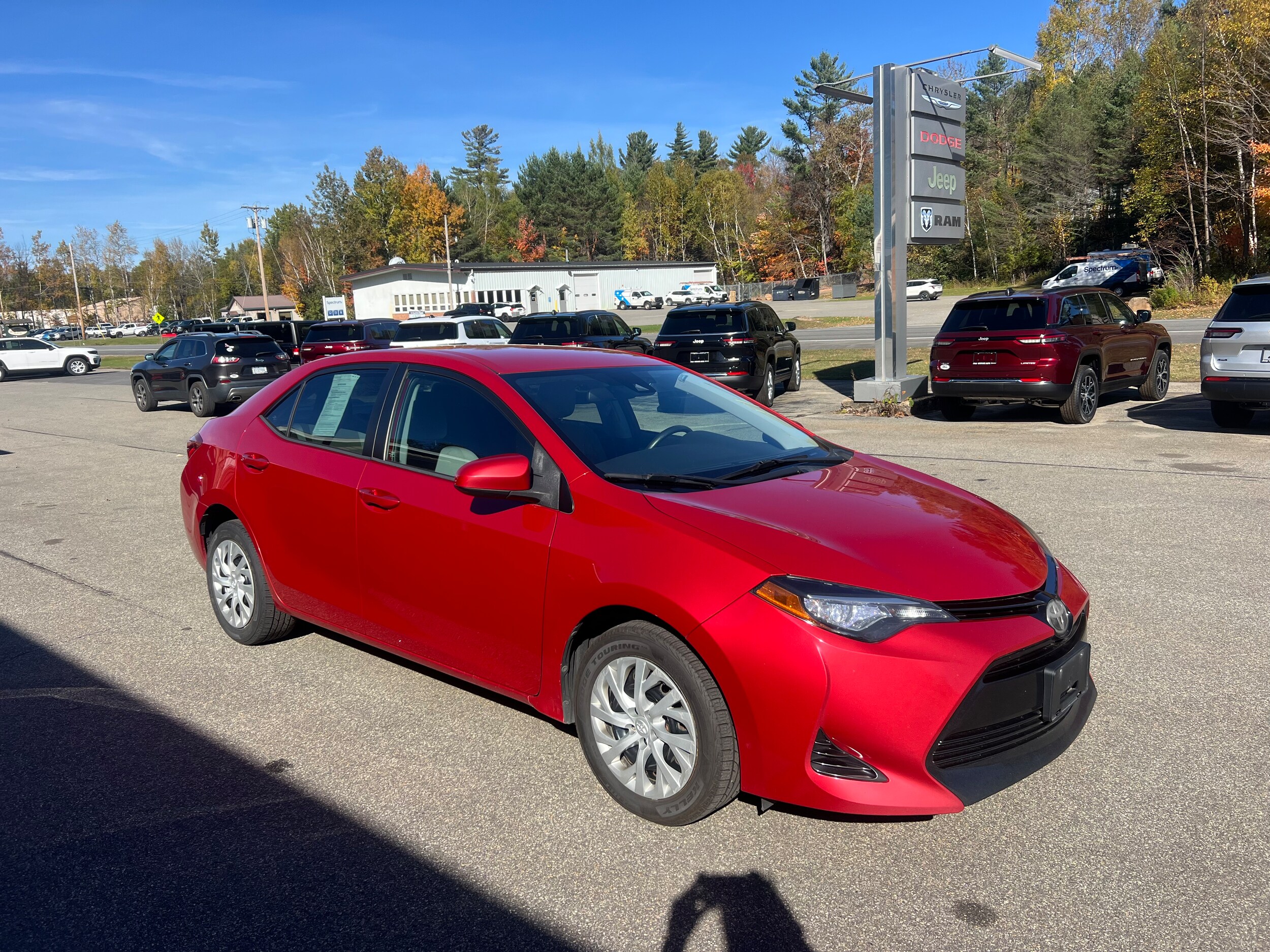 2017 Toyota Corolla LE photo 3