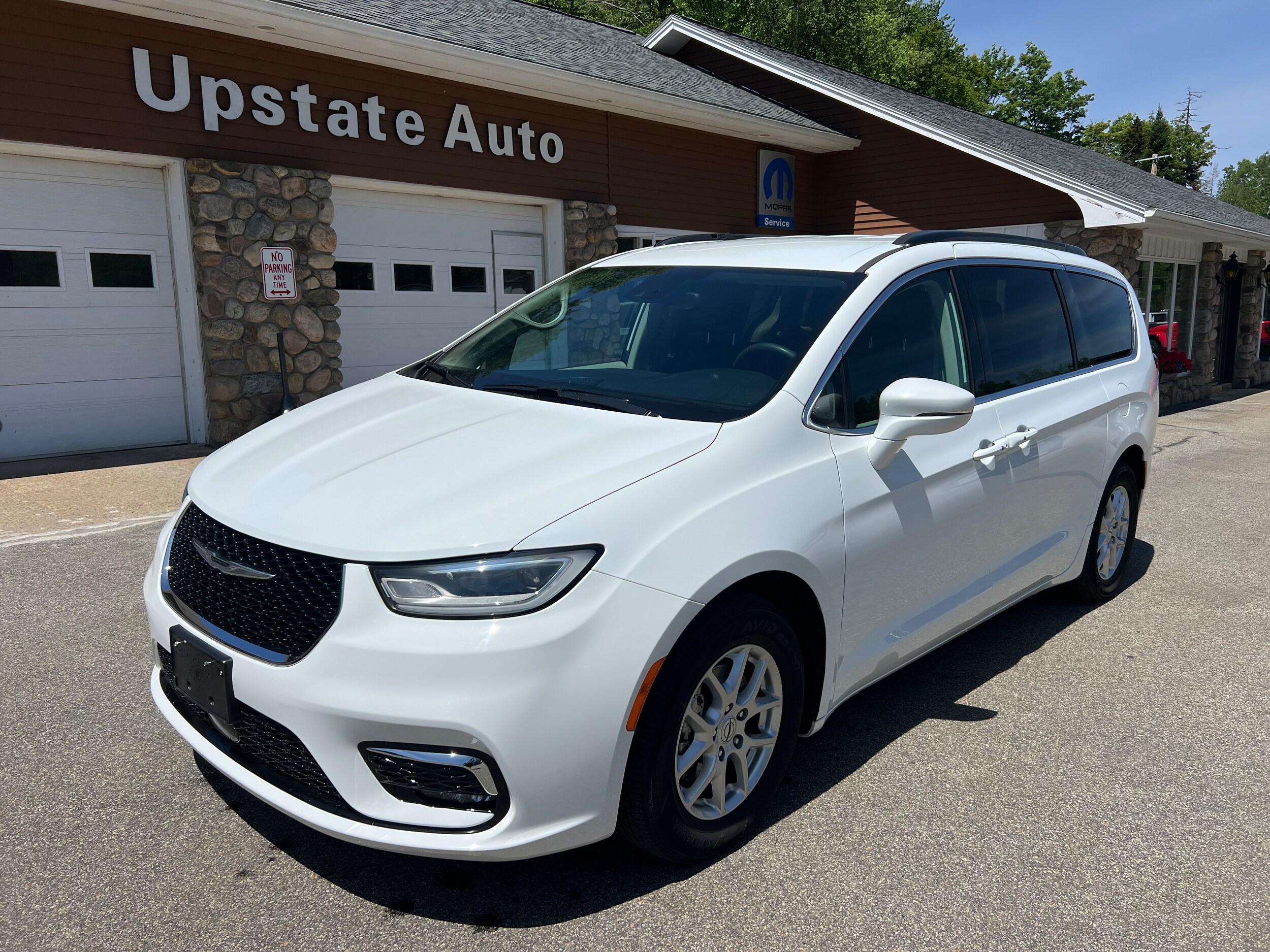 2022 Chrysler Pacifica Van Passenger Van 
