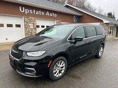 2026 Chrysler Pacifica SELECT AWD Passenger Van