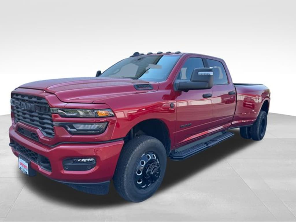 New 2026 Ram 3500 BIG HORN CREW CAB 4X4 8' BOX Pickup
