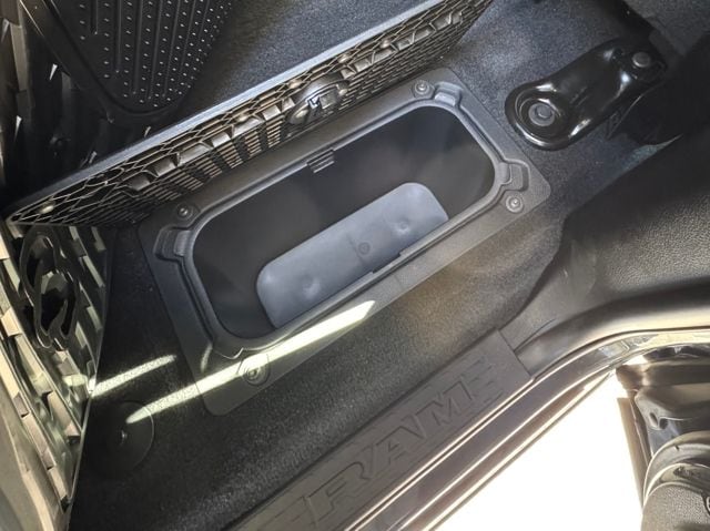 2026 RAM 3500 Big Horn - Photo 32