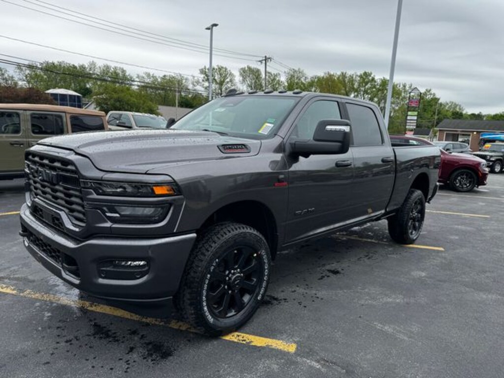 New 2026 Ram 2500 BIG HORN CREW CAB 4X4 6'4 BOX Pickup