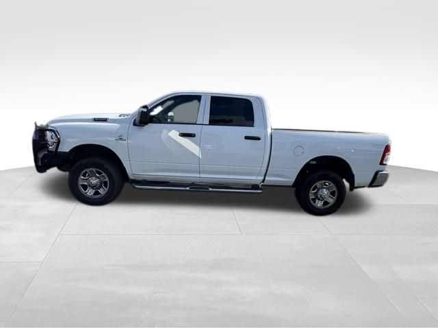 2023 Ram 3500 Tradesman photo 2