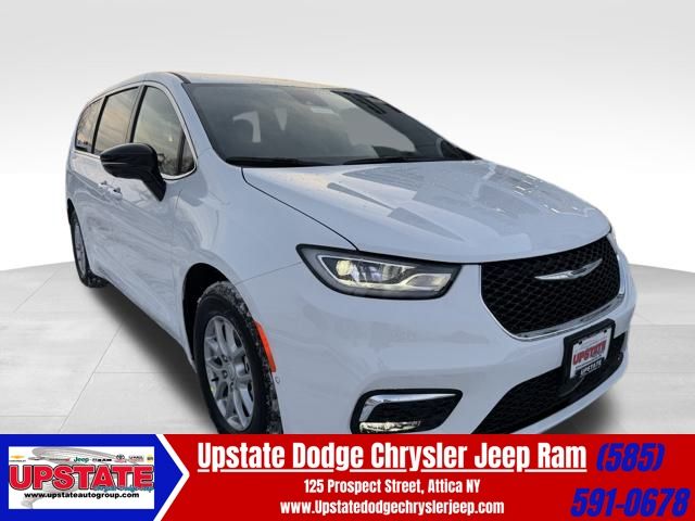 2026 Chrysler Pacifica Select's photo