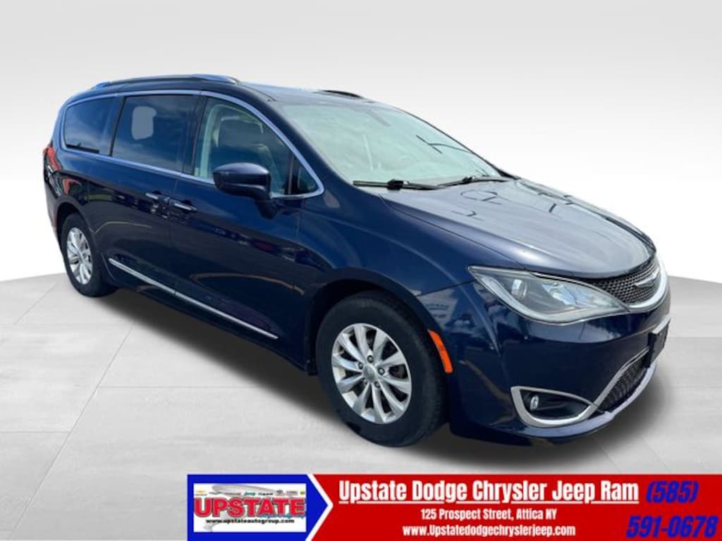 Used 2019 Chrysler Pacifica Touring L Van Passenger Van