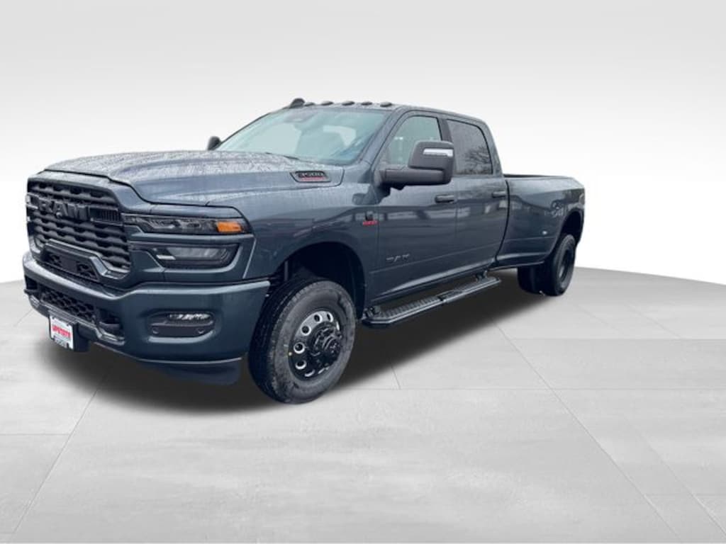 New 2026 Ram 3500 BIG HORN CREW CAB 4X4 8' BOX Pickup
