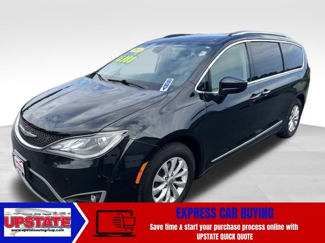 Used 2018 Chrysler Pacifica Touring L with VIN 2C4RC1BG9JR171027 for sale in Attica, NY