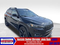 2023 Jeep Cherokee Altitude Lux SUV