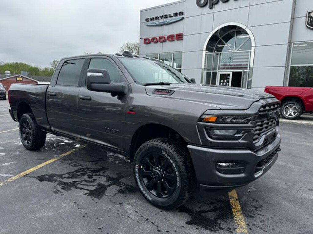 New 2026 Ram 2500 BIG HORN CREW CAB 4X4 6'4 BOX Pickup