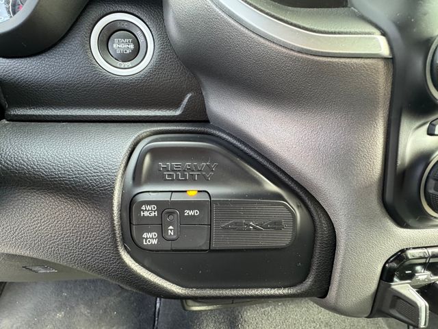 2024 RAM Ram 3500 Pickup Big Horn - Photo 30