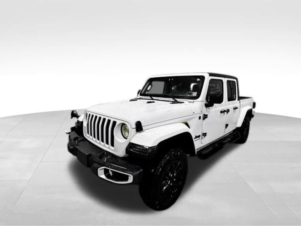 Used 2022 Jeep Gladiator Sport Truck Crew Cab