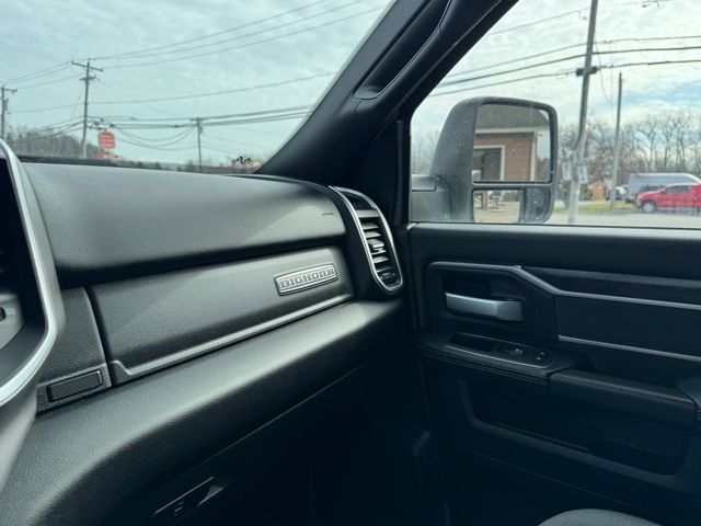 2024 RAM Ram 3500 Pickup Big Horn - Photo 35
