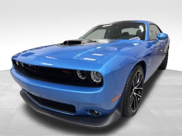 2016 Dodge Challenger R/T Scat Pack Shaker photo 2