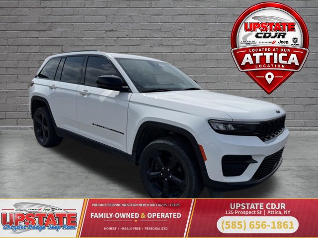 2023 Jeep Grand Cherokee Laredo SUV