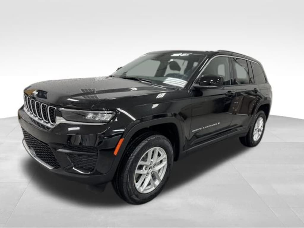 New 2026 Jeep Grand Cherokee LAREDO X 4X4 Sport Utility