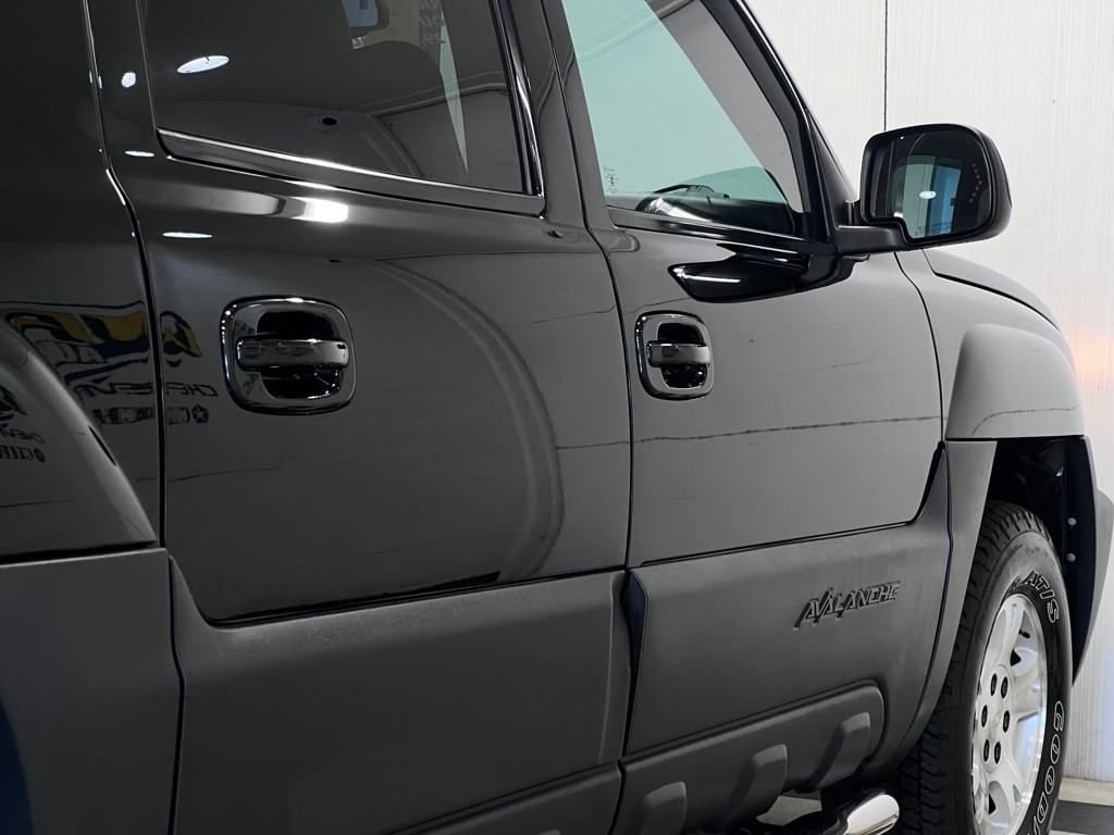 2004 Chevrolet Avalanche Base - Photo 31