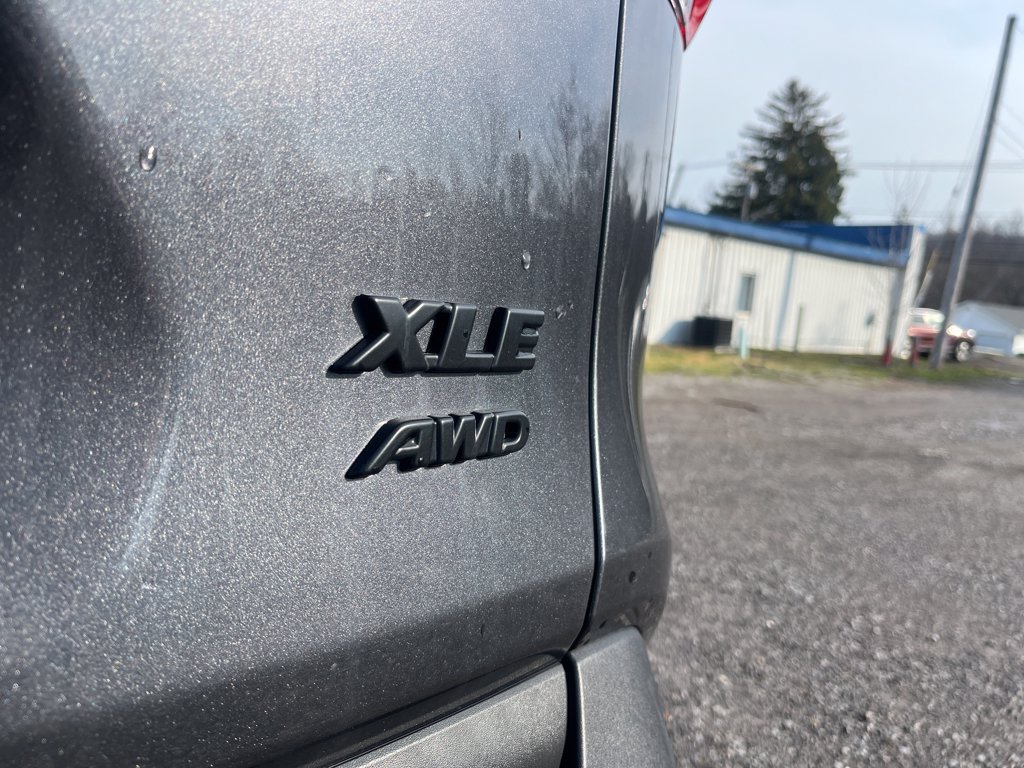 2021 Toyota RAV4 XLE - Photo 41