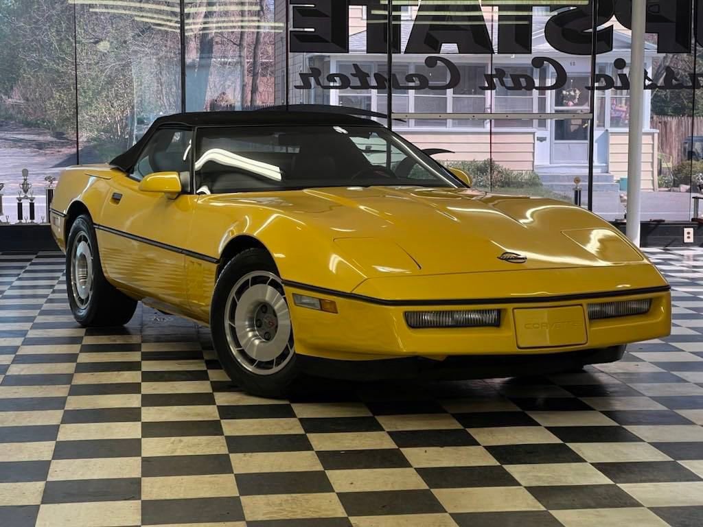 Used 1986 Chevrolet Corvette Base Convertible