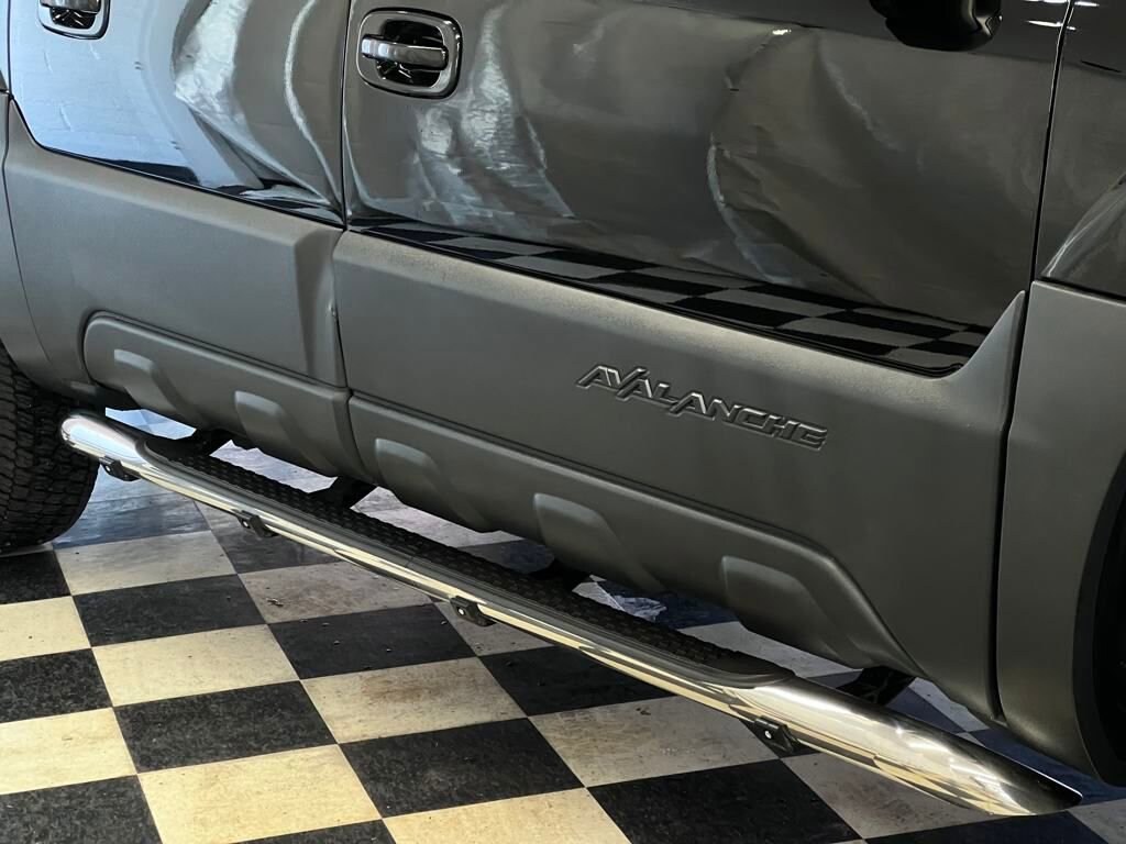 Used 2004 Chevrolet Avalanche Z71 Truck Crew Cab