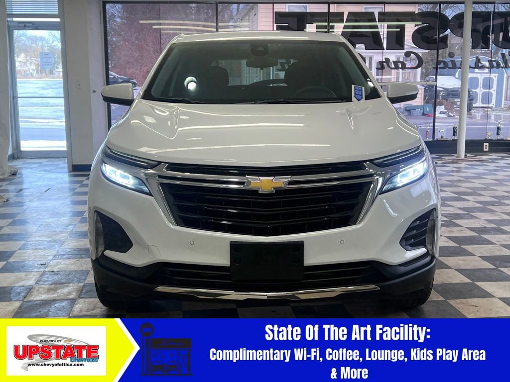 2024 Chevrolet Equinox LT photo 3