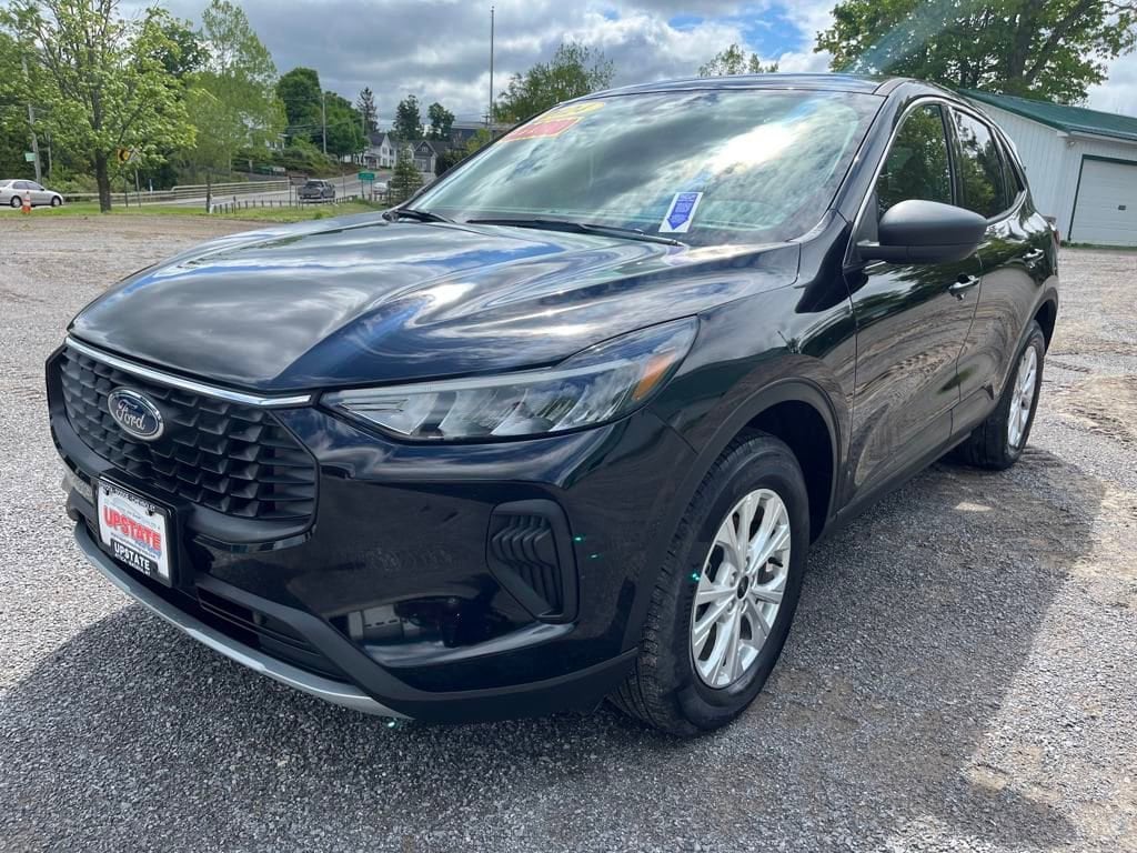 Used 2024 Ford Escape Active SUV