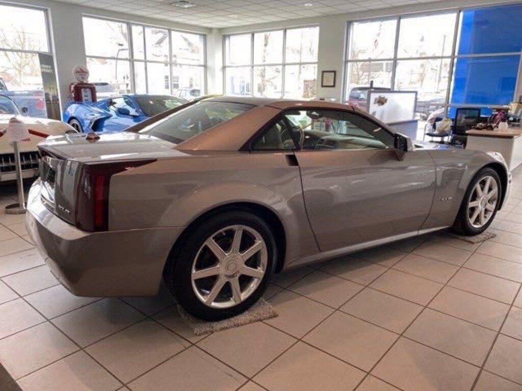Used 2005 CADILLAC XLR Convertible