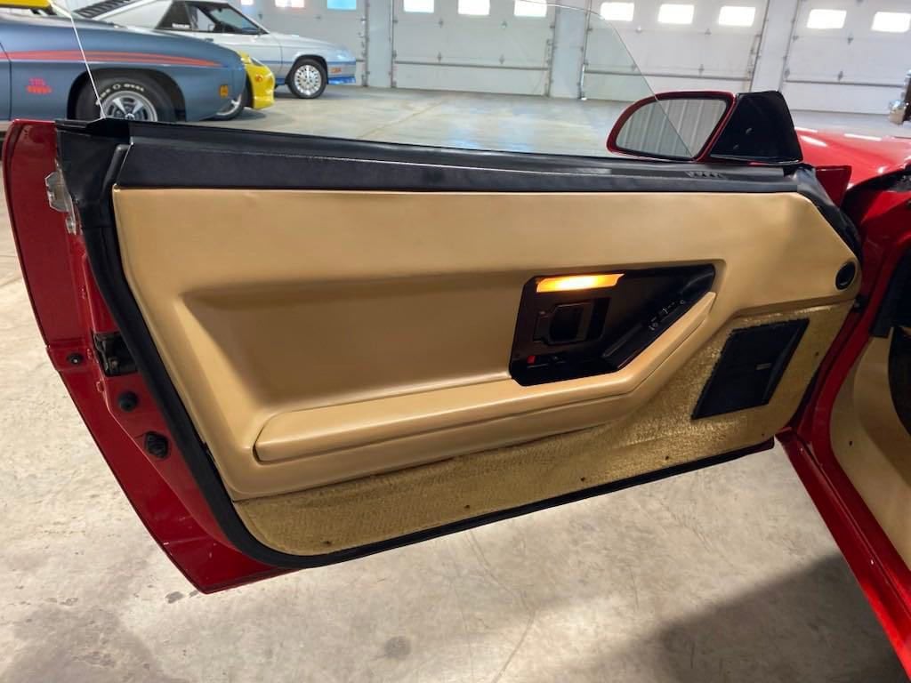 1987 Chevrolet Corvette - Photo 7