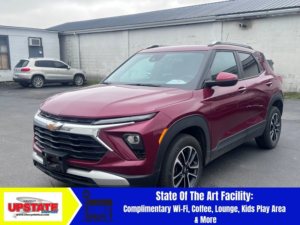2024 Chevrolet Trailblazer LT photo 3