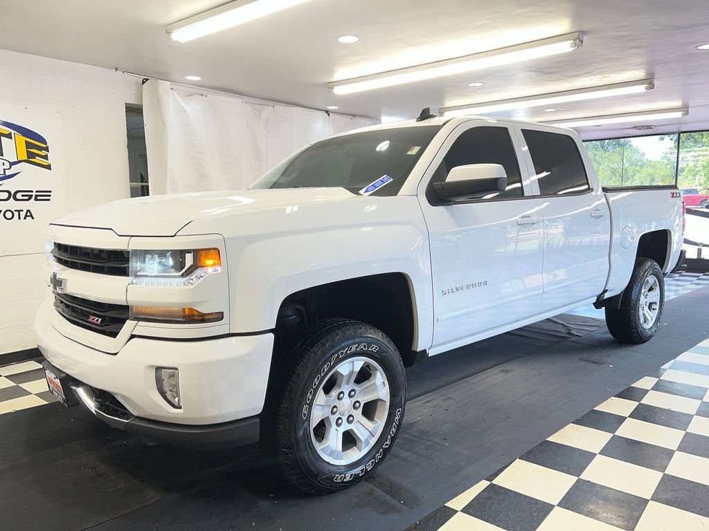 Used 2018 Chevrolet Silverado 1500 LT Truck Crew Cab