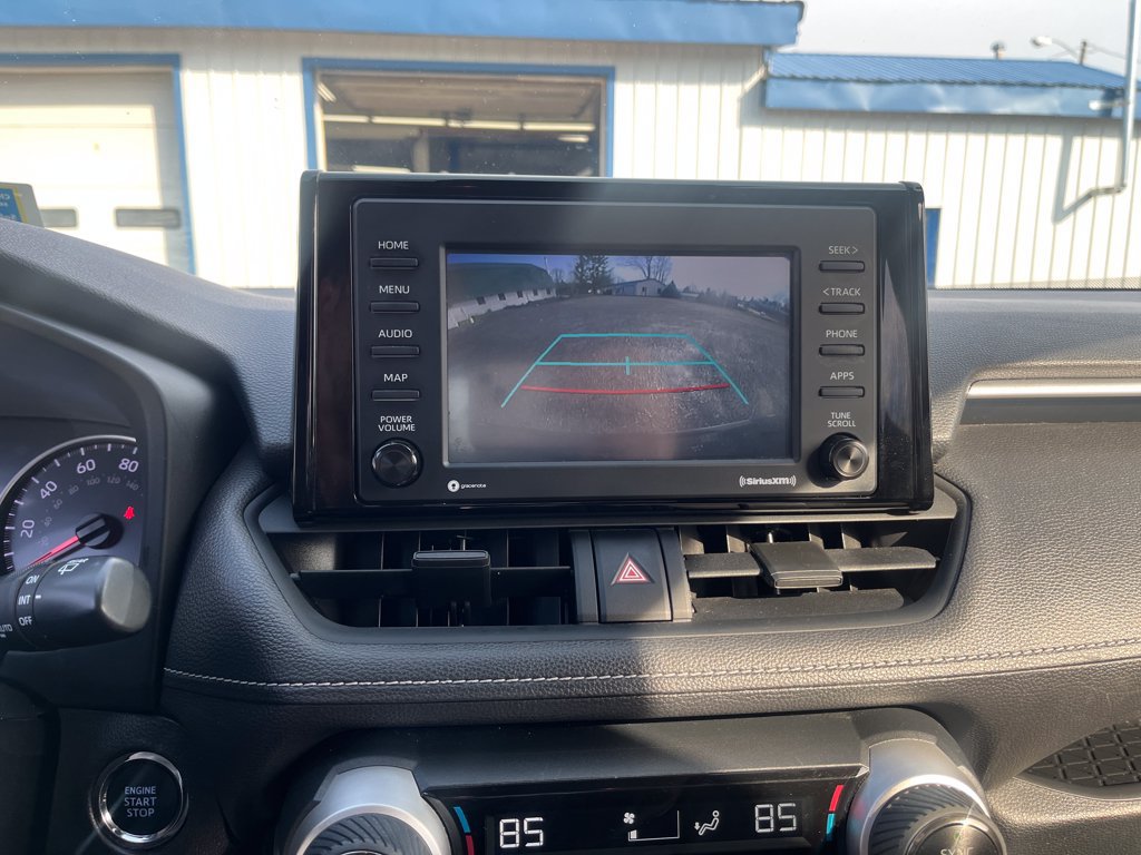 2021 Toyota RAV4 XLE - Photo 6