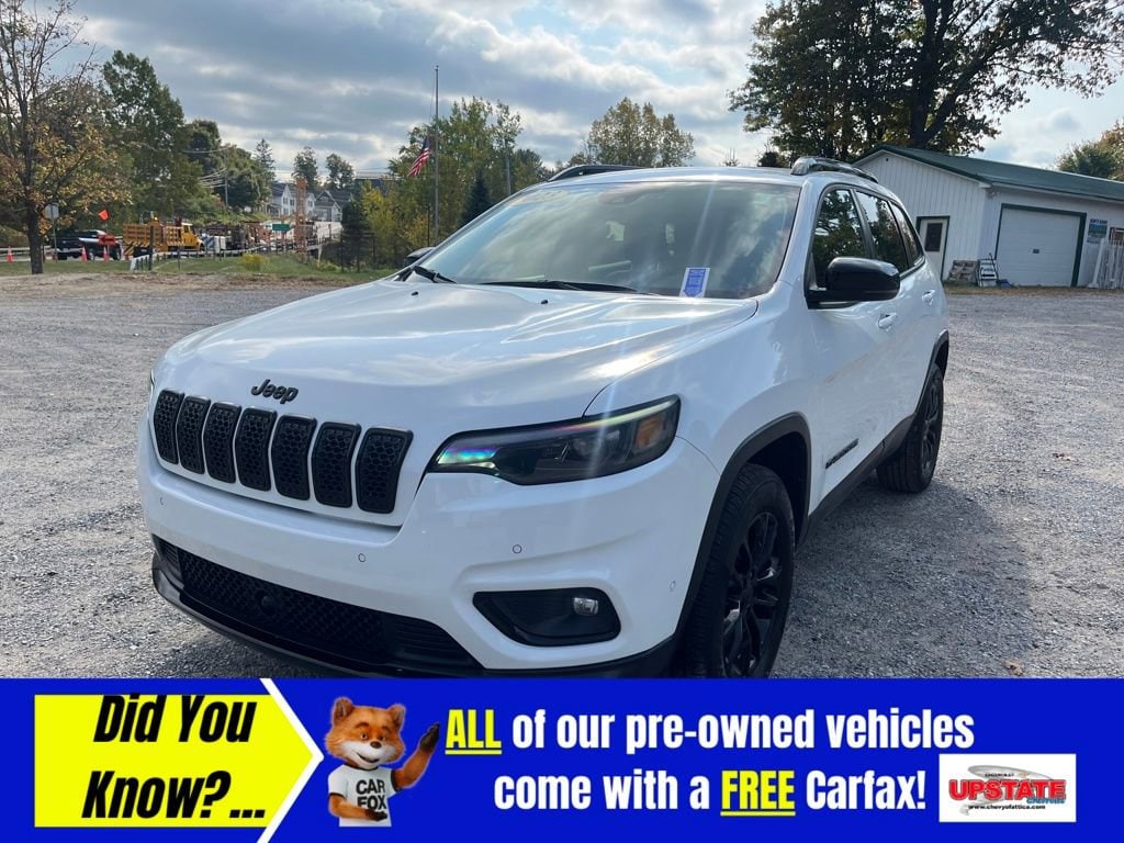 Used 2023 Jeep Cherokee Altitude Lux SUV