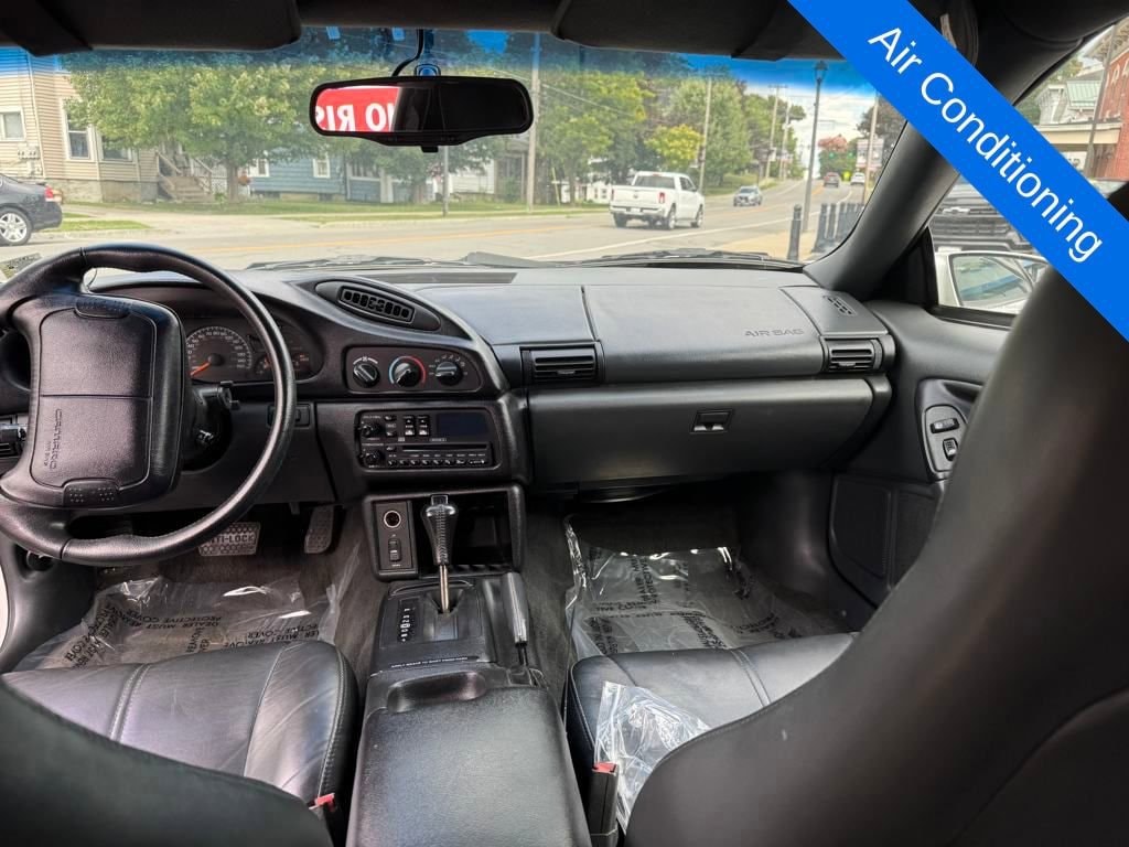 1995 Chevrolet Camaro - Photo 8