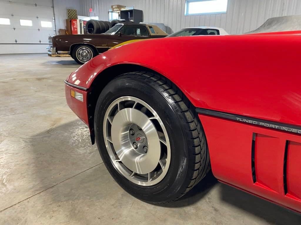 1987 Chevrolet Corvette - Photo 6