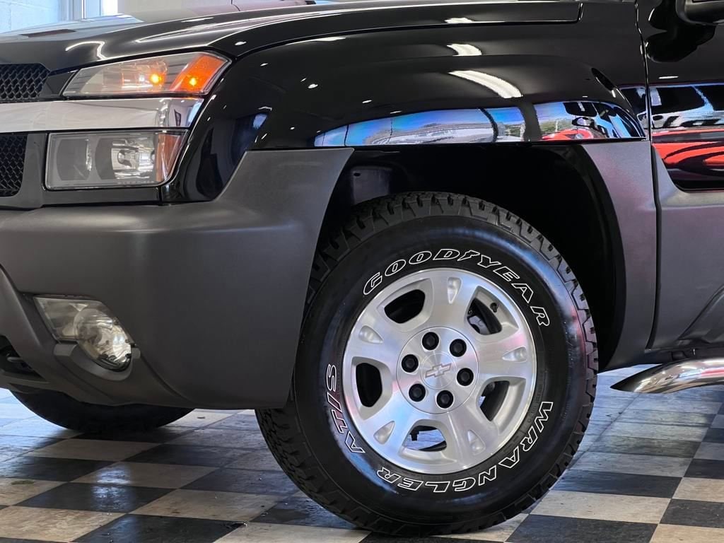 2004 Chevrolet Avalanche Base - Photo 17