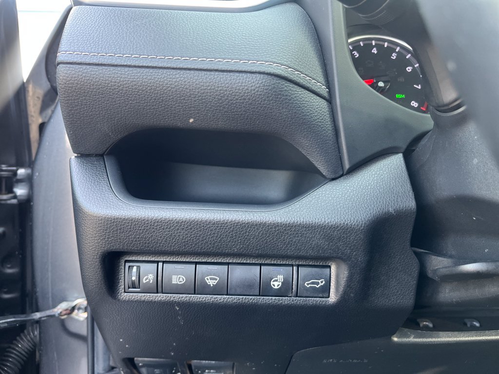 2021 Toyota RAV4 XLE - Photo 18