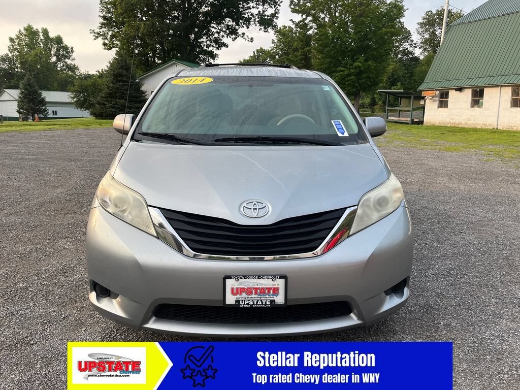 Used 2014 Toyota Sienna LE AAS Van